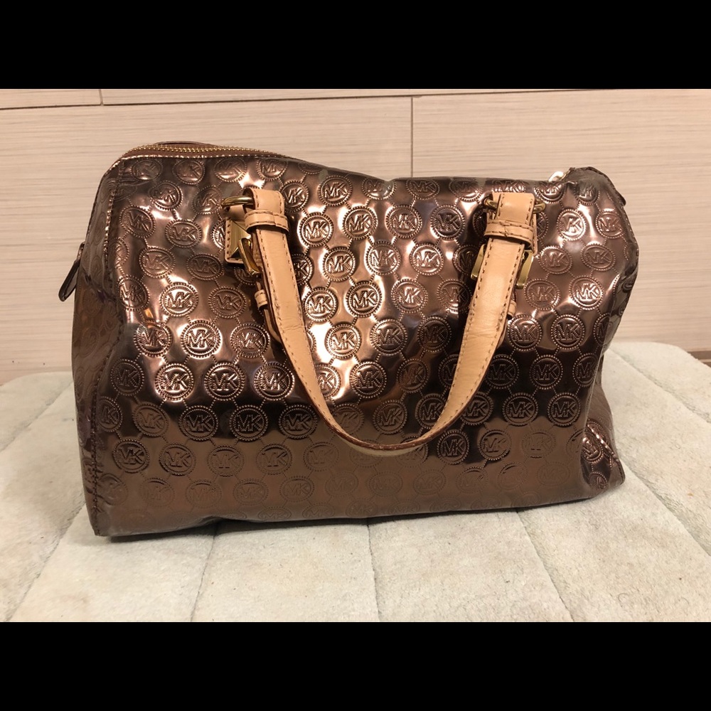 Michael Kors Authentic Metallic Handbag - Picture 6 of 6